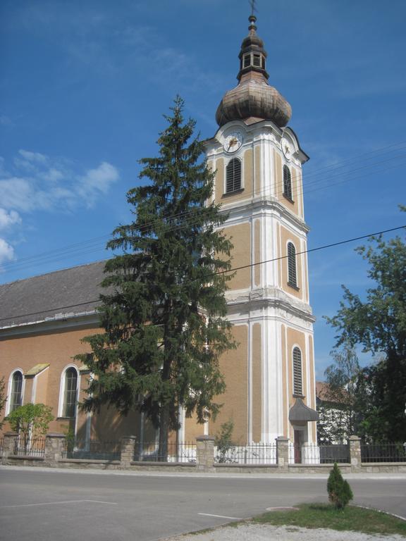 Var-Lak Vendeghaz Szendro Exterior photo